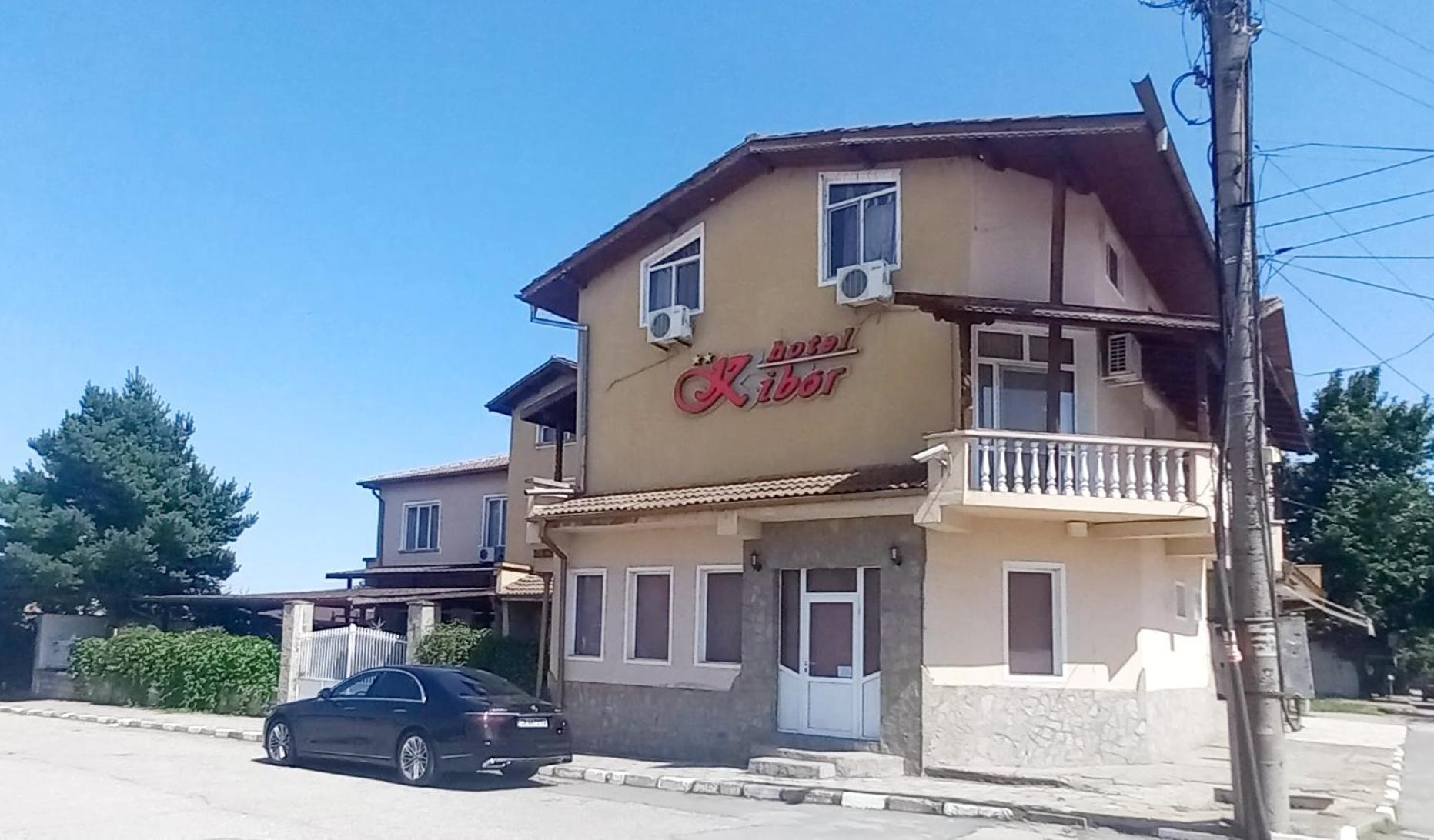 Hotel Kibor Gulubovo  외부 사진