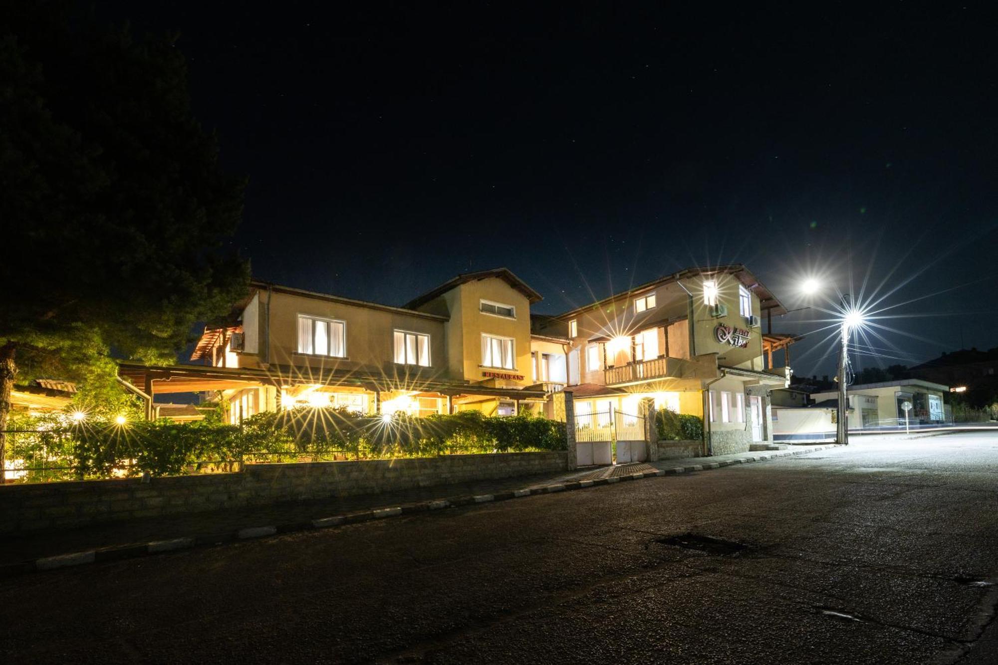 Hotel Kibor Gulubovo  외부 사진