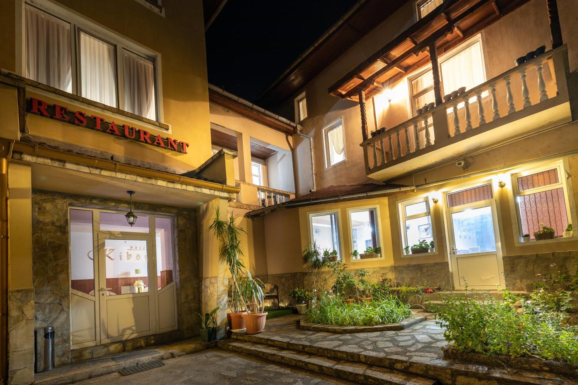 Hotel Kibor Gulubovo  외부 사진