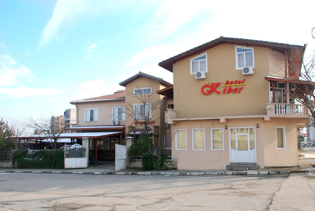 Hotel Kibor Gulubovo  외부 사진